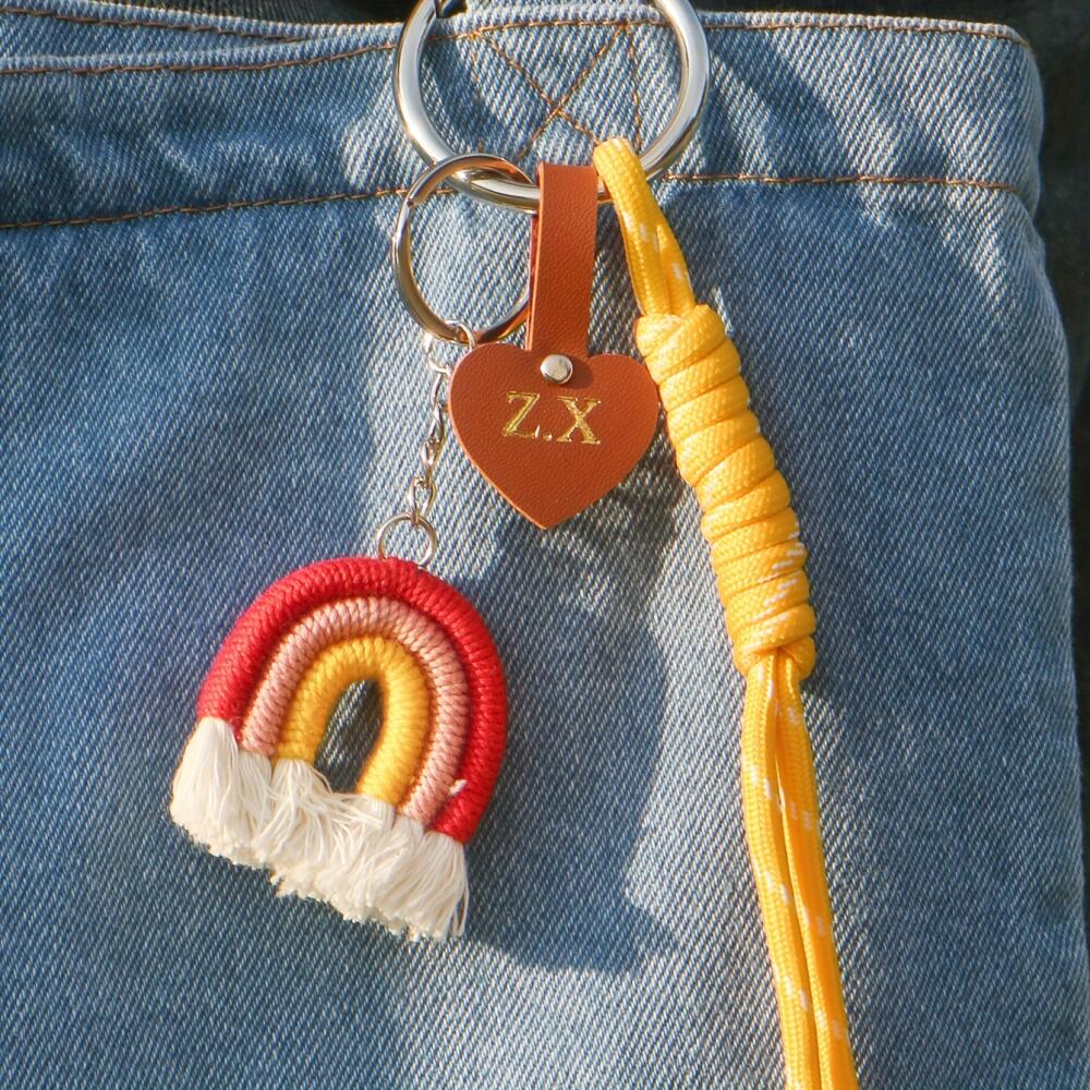 맞춤 이니셜 하트 가죽 태그 마크라메 레인보우 키체인  - Monogram Keychain Leather 리뷰 및 가격