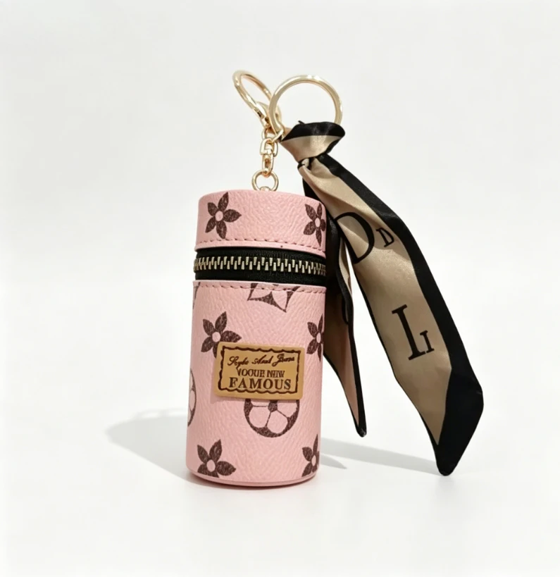 핑크 플로럴 모노그램 프린트 원통형 미니 립스틱 파우치 - Monogram Keychain Leather 리뷰 및 가격