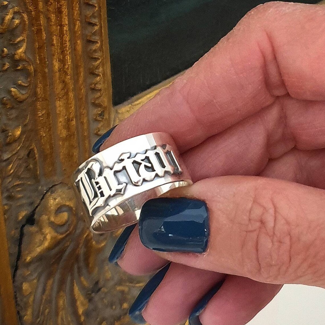 12MM 남자 고딕 반지 맞춤형 올드 영어 힙합 이름  - Initial Ring Custom 리뷰 및 가격